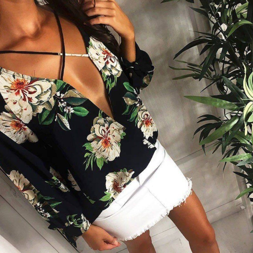 Wake Me Up Boho Chiffon Black Floral Print Plunge Top S